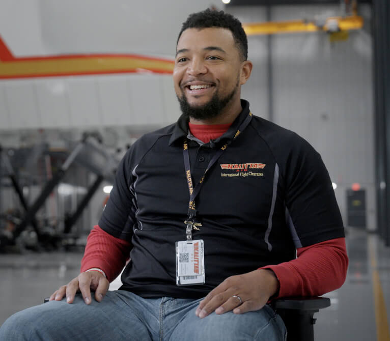 Kalitta Air flight follower employee