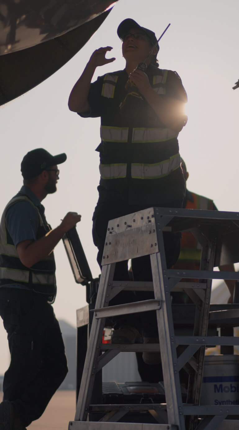 Kalitta Air maintenance work on engines